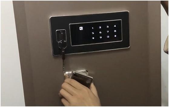  办公用品中保险柜文件柜有什么区别 文件柜的作用是什么
